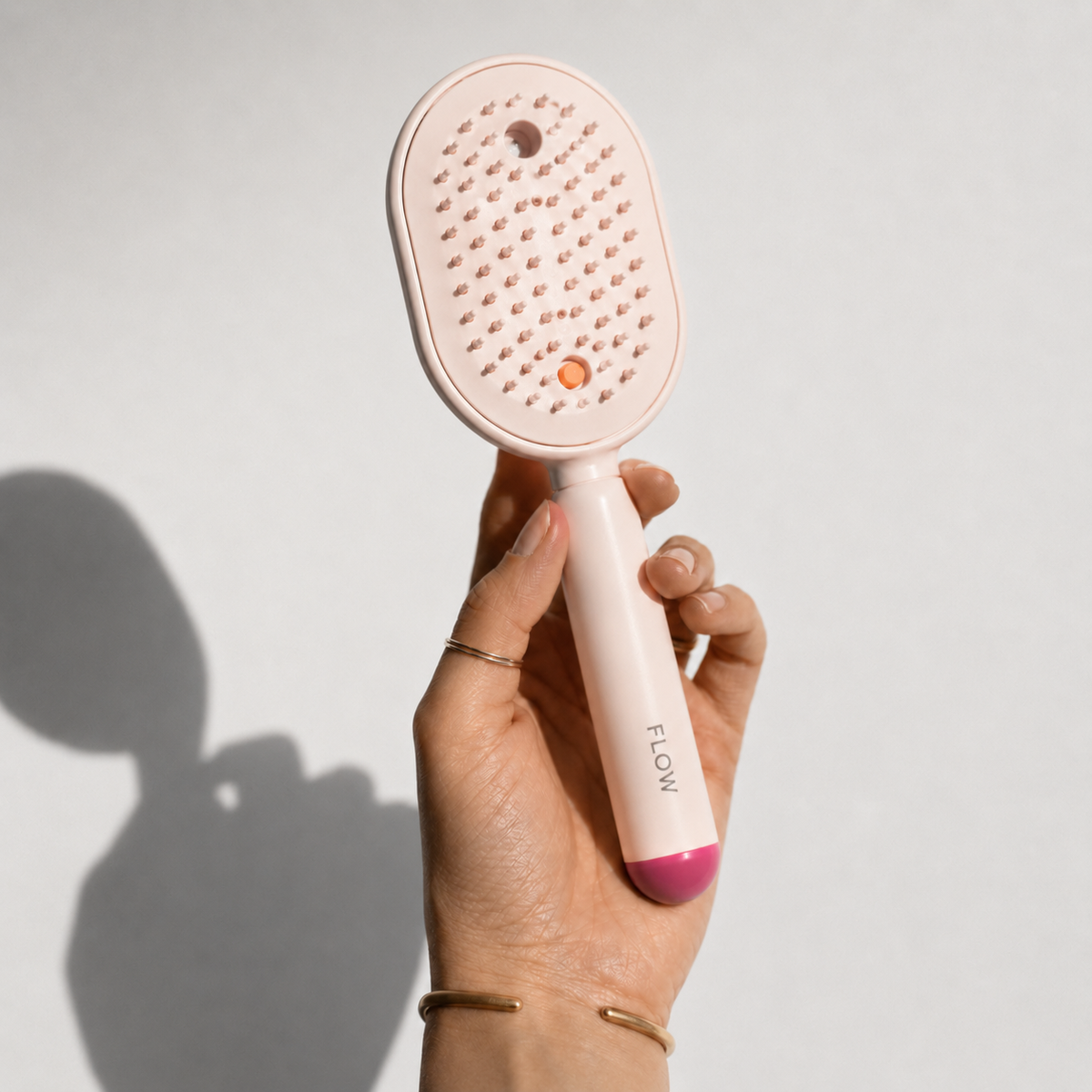 FrizzFlow™ Shine Brush